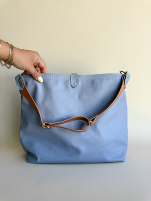 Wynonna Leather Tote Bag - Skyline Blue