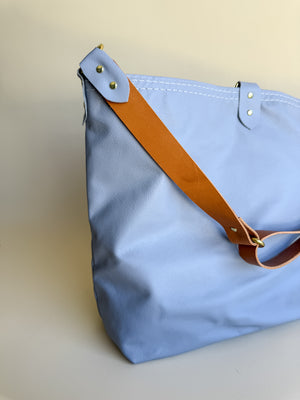 Wynonna Leather Tote Bag - Skyline Blue