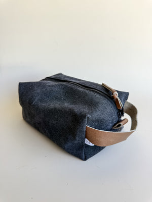 The Waylon Men’s Dopp Kit - Black Canvas