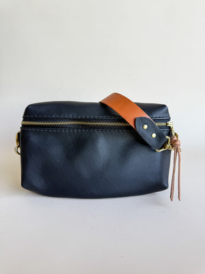 Shania Leather Sling Bag w/Strap - Black ALMOST PERFECT 02