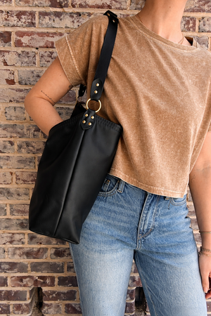 Wynonna Leather Tote Bag - Black
