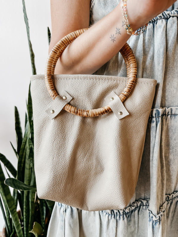 Cher Bucket Bag - Almond/Bamboo