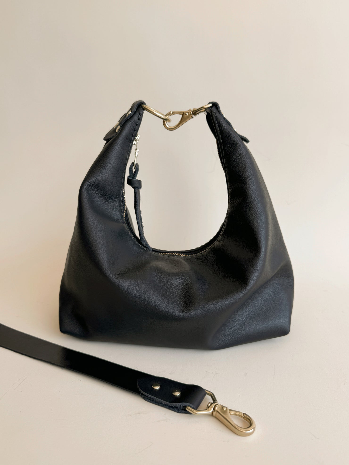 Jo Leather Shoulder Bag - Black